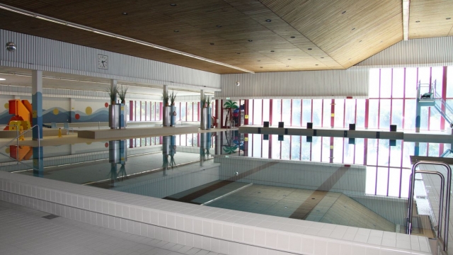 (c) Stadt Bülach Hallenbad Hirslen in Bülach