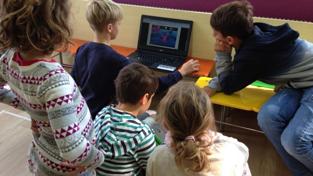 Kinder tauchen in die digitale Welt bei Codillion